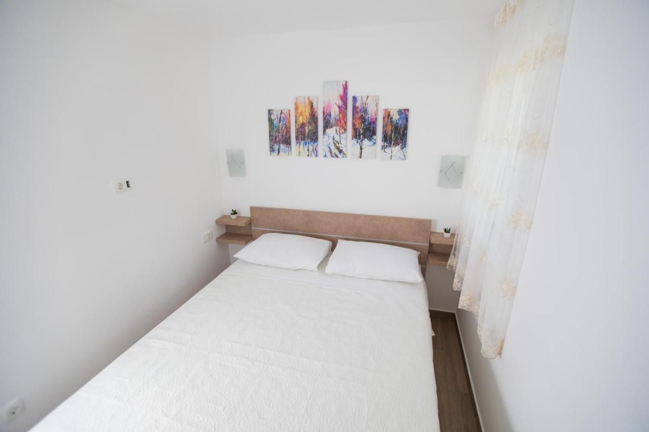 Apartman Roza Podstrana Esterno foto